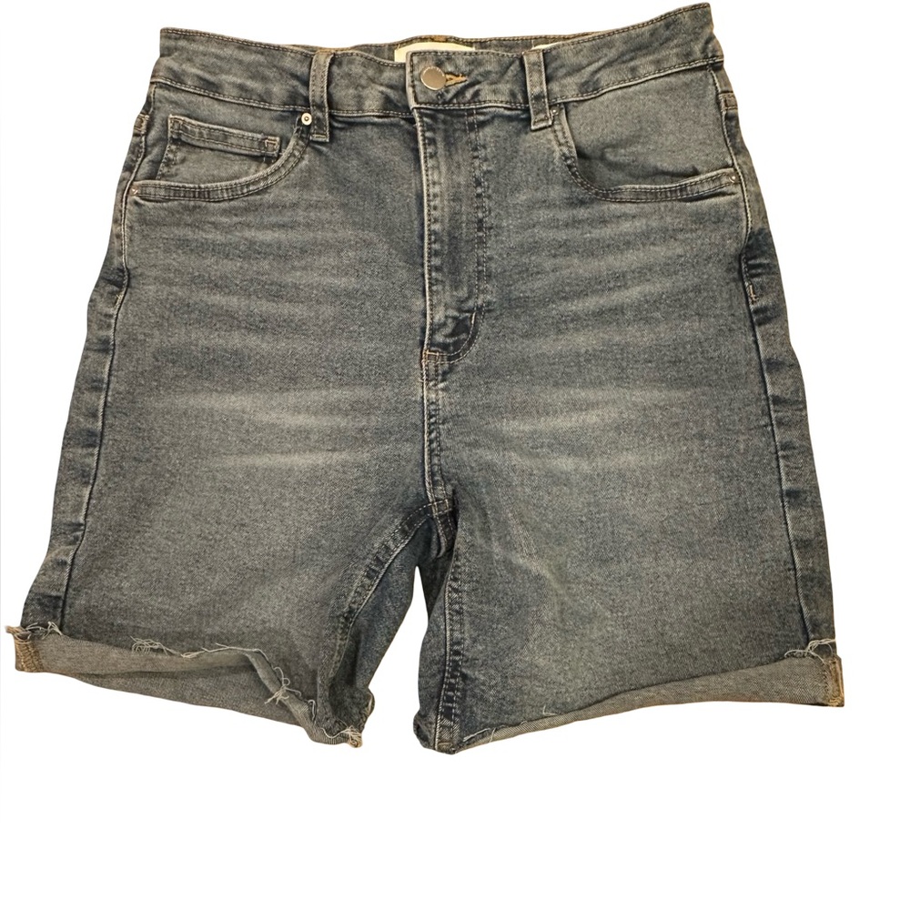 Cotton On Straight Stretch Bermuda Shorts, Size 8.